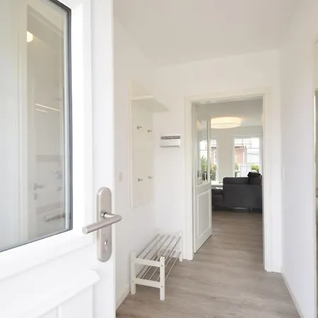 Vakantiehuis Veronika 2 *